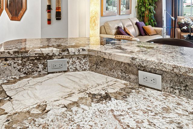 12498 Crystal Pointe Drive 102, Boynton Beach, FL 33437