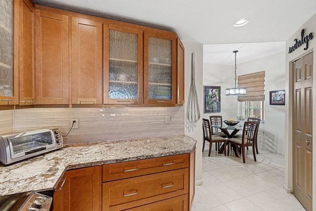 12498 Crystal Pointe Drive 102, Boynton Beach, FL 33437