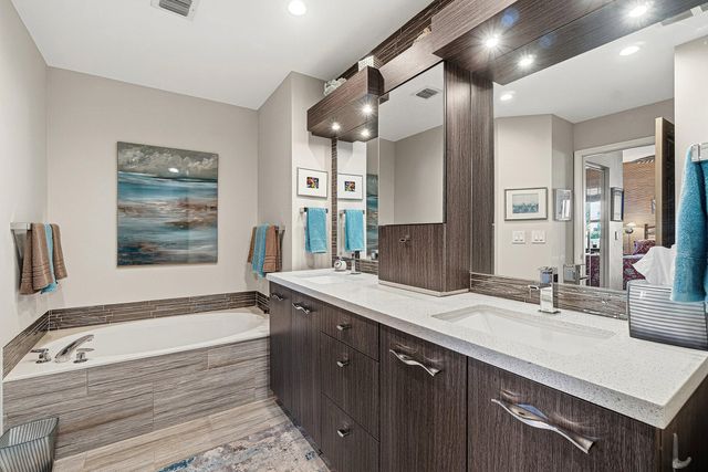 12498 Crystal Pointe Drive 102, Boynton Beach, FL 33437