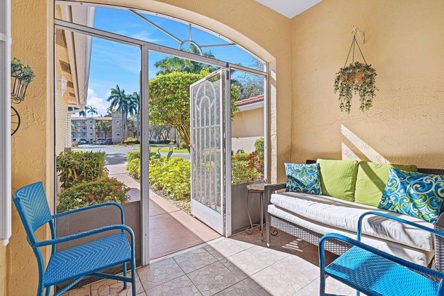 12498 Crystal Pointe Drive 102, Boynton Beach, FL 33437