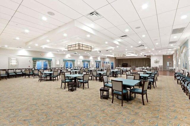 12498 Crystal Pointe Drive 102, Boynton Beach, FL 33437