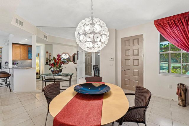 12498 Crystal Pointe Drive 102, Boynton Beach, FL 33437