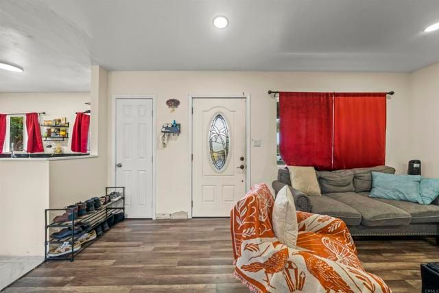 5262 cervantes Avenue, San Diego, CA 92114