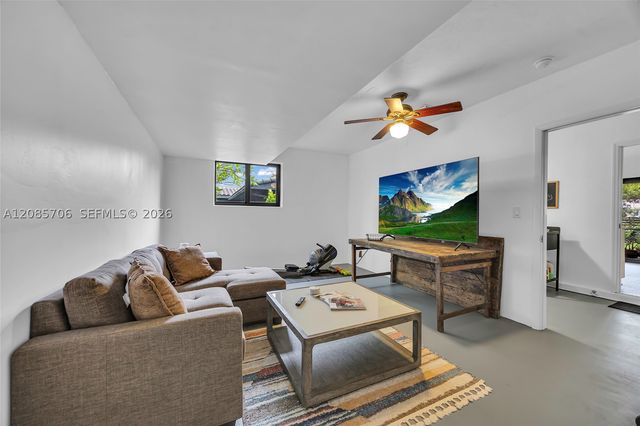 1317 Funston St, Hollywood, FL 33019