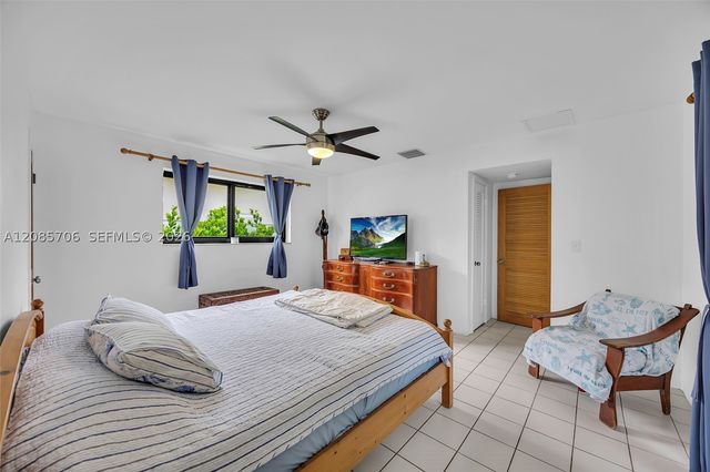 1317 Funston St, Hollywood, FL 33019