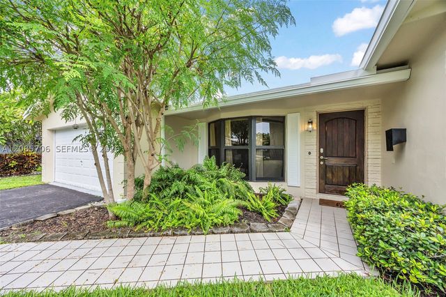 1317 Funston St, Hollywood, FL 33019