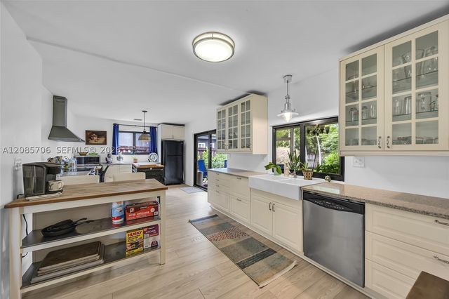 1317 Funston St, Hollywood, FL 33019