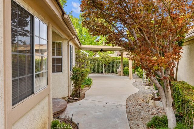 2164 Pinot Circle, Upland, CA 91784