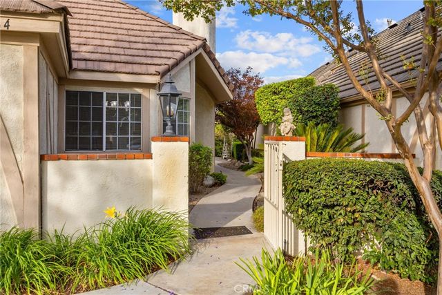2164 Pinot Circle, Upland, CA 91784