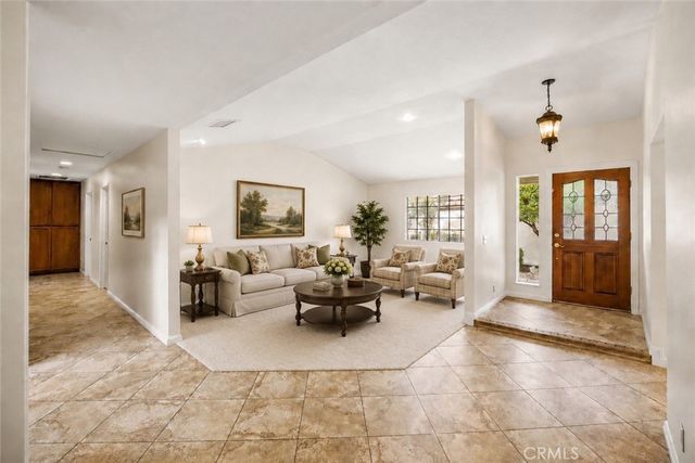 2164 Pinot Circle, Upland, CA 91784