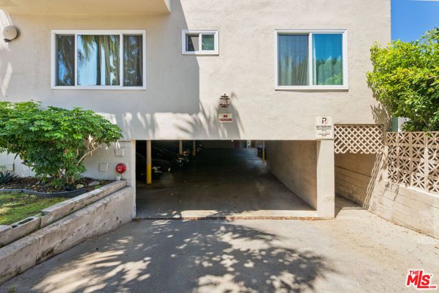 613 Westbourne Drive, West Hollywood, CA 90069