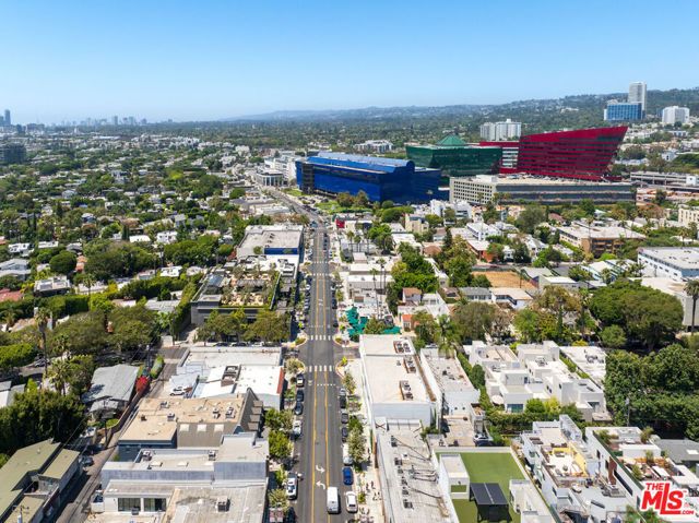 613 Westbourne Drive, West Hollywood, CA 90069