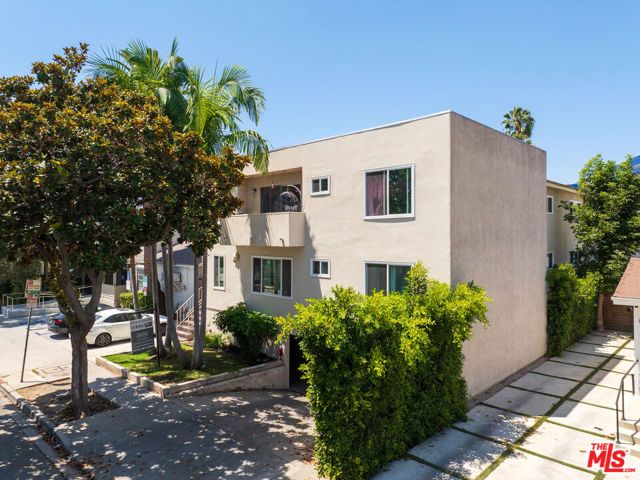 613 Westbourne Drive, West Hollywood, CA 90069