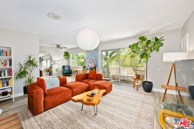 613 Westbourne Drive, West Hollywood, CA 90069