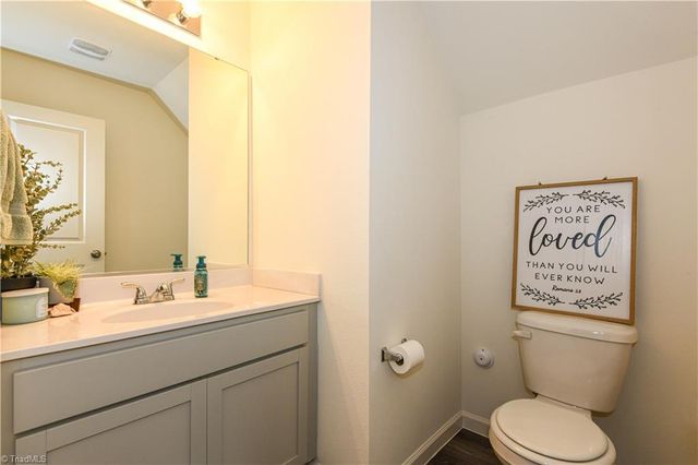 3805 Bissett Way, Greensboro, NC 27405