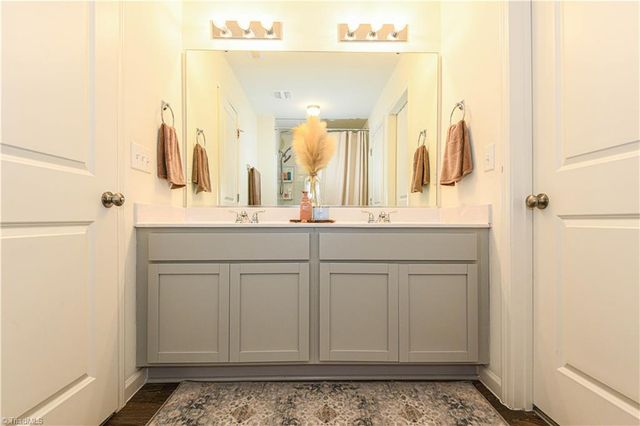 3805 Bissett Way, Greensboro, NC 27405