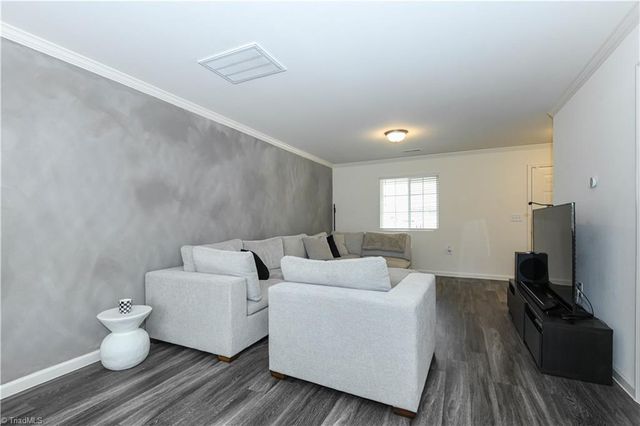 3805 Bissett Way, Greensboro, NC 27405