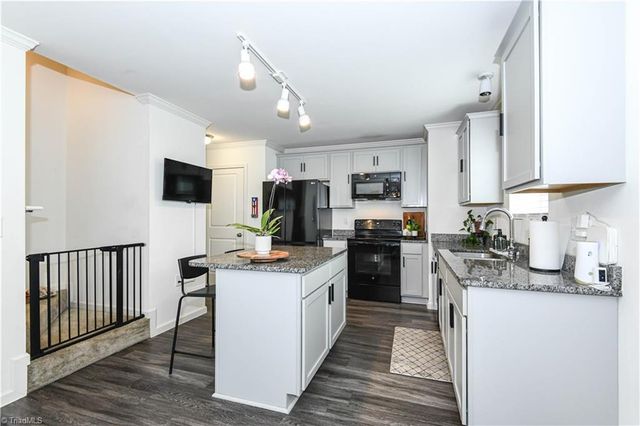 3805 Bissett Way, Greensboro, NC 27405