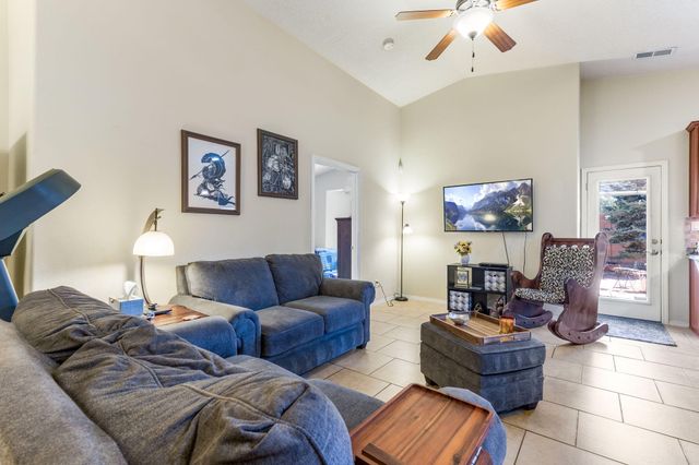 2008 Vernon Drive SE, Albuquerque, NM 87123