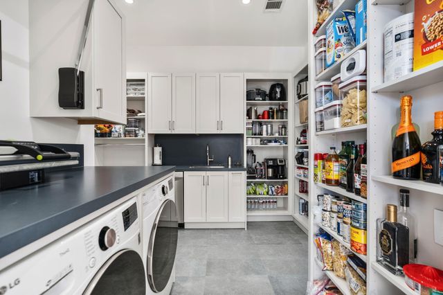 2130 Stanmore, Houston, TX 77019