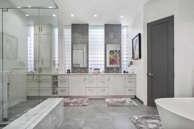 2130 Stanmore, Houston, TX 77019