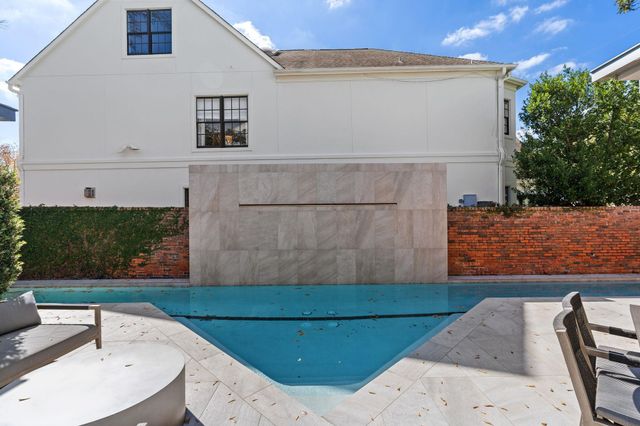 2130 Stanmore, Houston, TX 77019