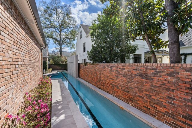 2130 Stanmore, Houston, TX 77019