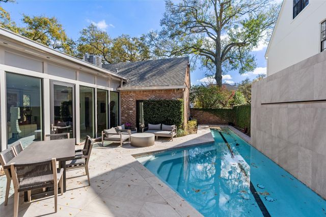 2130 Stanmore, Houston, TX 77019