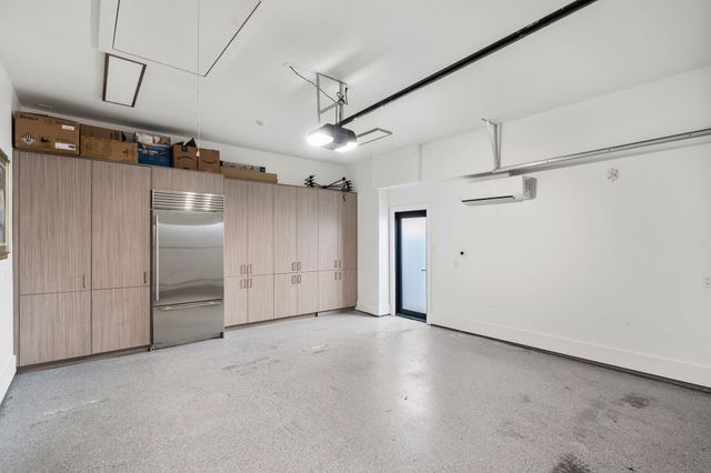2130 Stanmore, Houston, TX 77019