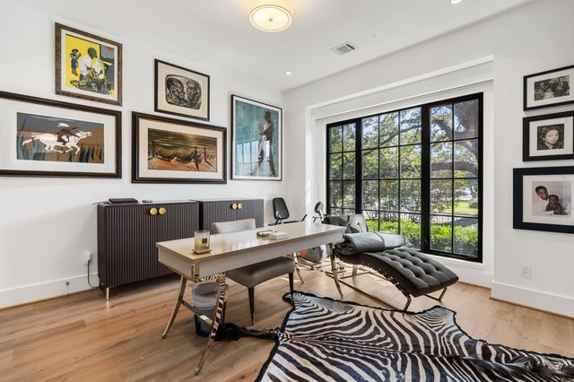 2130 Stanmore, Houston, TX 77019