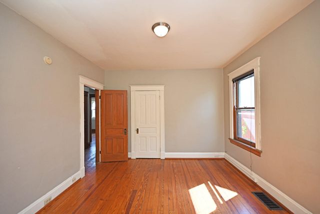 2207 Scott Street, Covington, KY 41014
