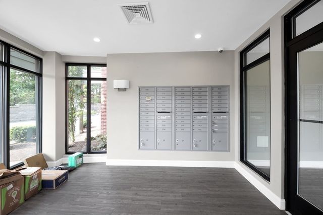 4945 Washington 412, Boston, MA 02132