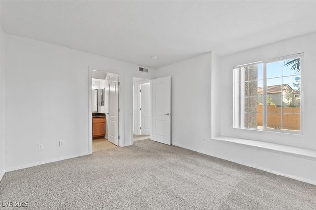 9325 West Desert Inn Road 190, Las Vegas, NV 89117