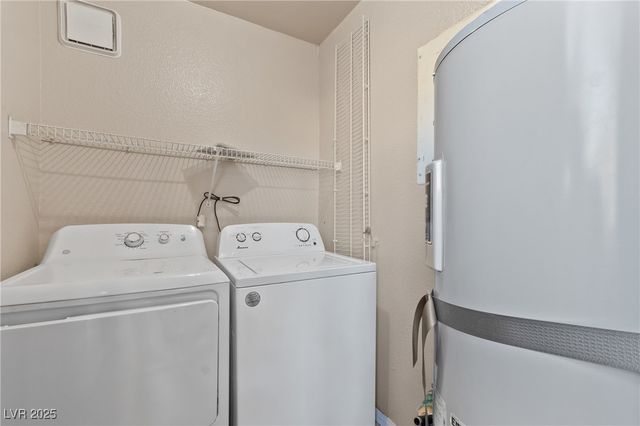 9325 West Desert Inn Road 190, Las Vegas, NV 89117