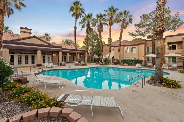 9325 West Desert Inn Road 190, Las Vegas, NV 89117