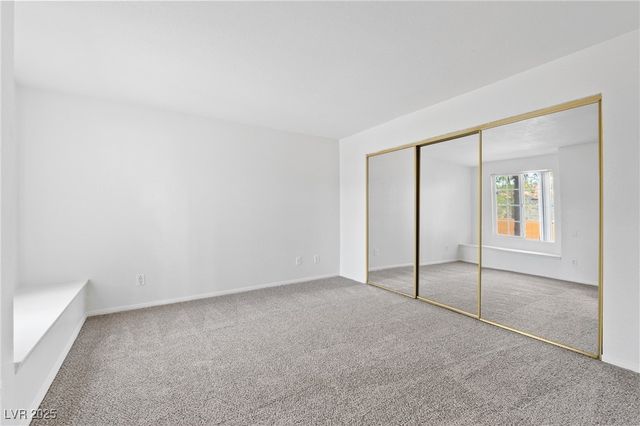 9325 West Desert Inn Road 190, Las Vegas, NV 89117