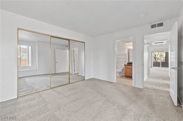 9325 West Desert Inn Road 190, Las Vegas, NV 89117