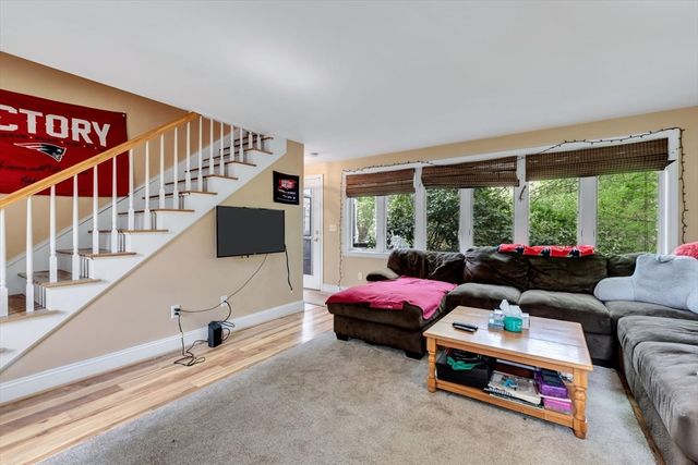 2231 Meetinghouse Way, Barnstable, MA 02668