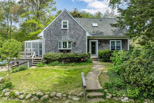 2231 Meetinghouse Way, Barnstable, MA 02668