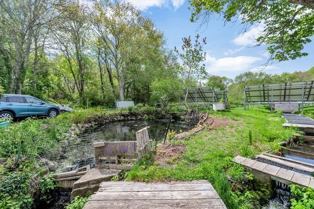 2231 Meetinghouse Way, Barnstable, MA 02668