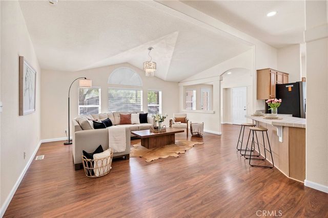 37055 De Portola Rd, Temecula, CA 94592