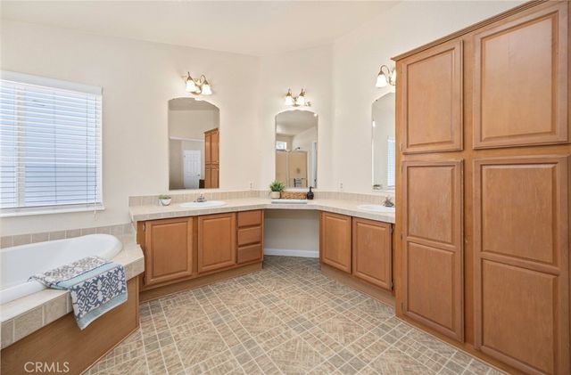 37055 De Portola Rd, Temecula, CA 94592