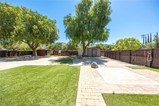 37055 De Portola Rd, Temecula, CA 94592