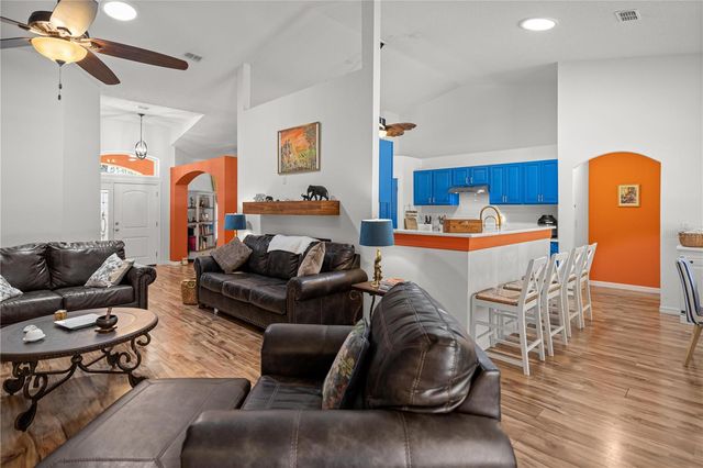 8490 SE 110TH STREET ROAD, Belleview, FL 34420