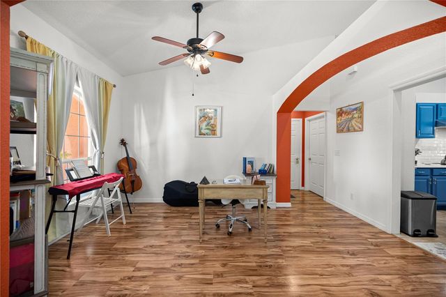 8490 SE 110TH STREET ROAD, Belleview, FL 34420