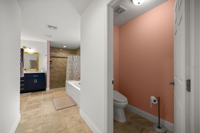 8490 SE 110TH STREET ROAD, Belleview, FL 34420