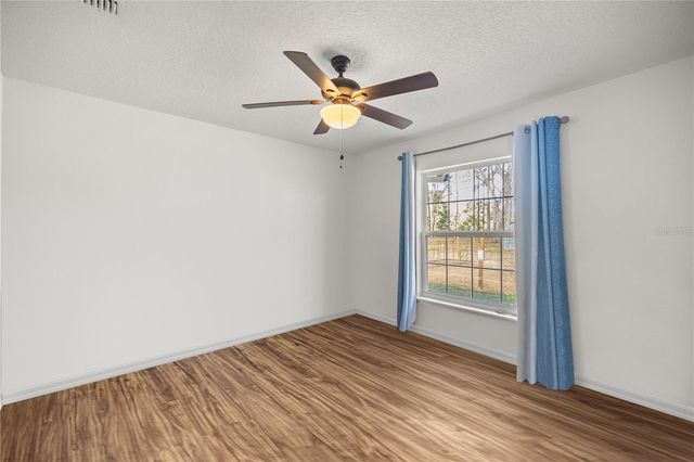 8490 SE 110TH STREET ROAD, Belleview, FL 34420