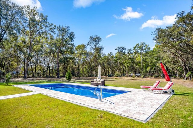 8490 SE 110TH STREET ROAD, Belleview, FL 34420