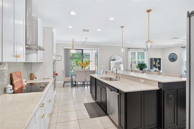 3905 AQUILLA DRIVE, Lakeland, FL 33810