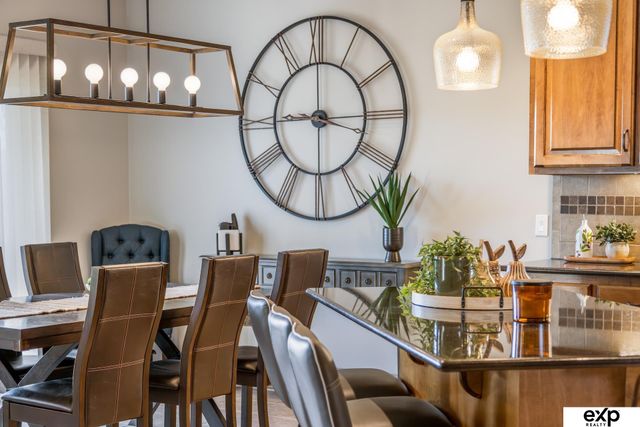 19329 J Street, Omaha, NE 68135